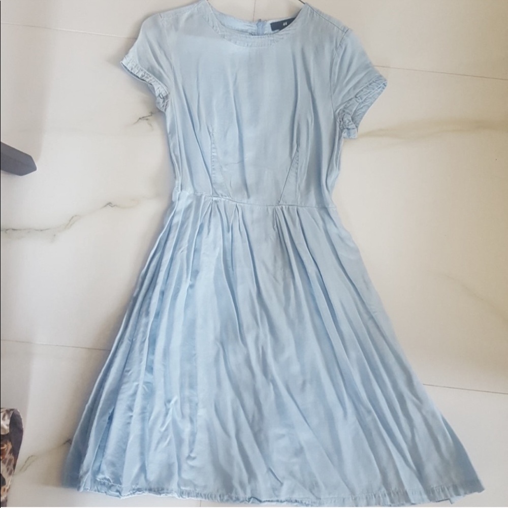H&M Chambray Flare Dress 👗